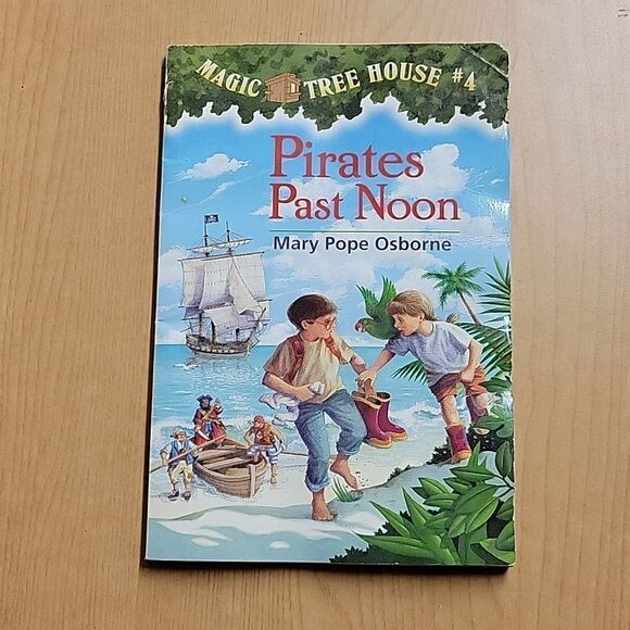 5 Magic Tree House  books ( set 4) - Picture 5 of 6